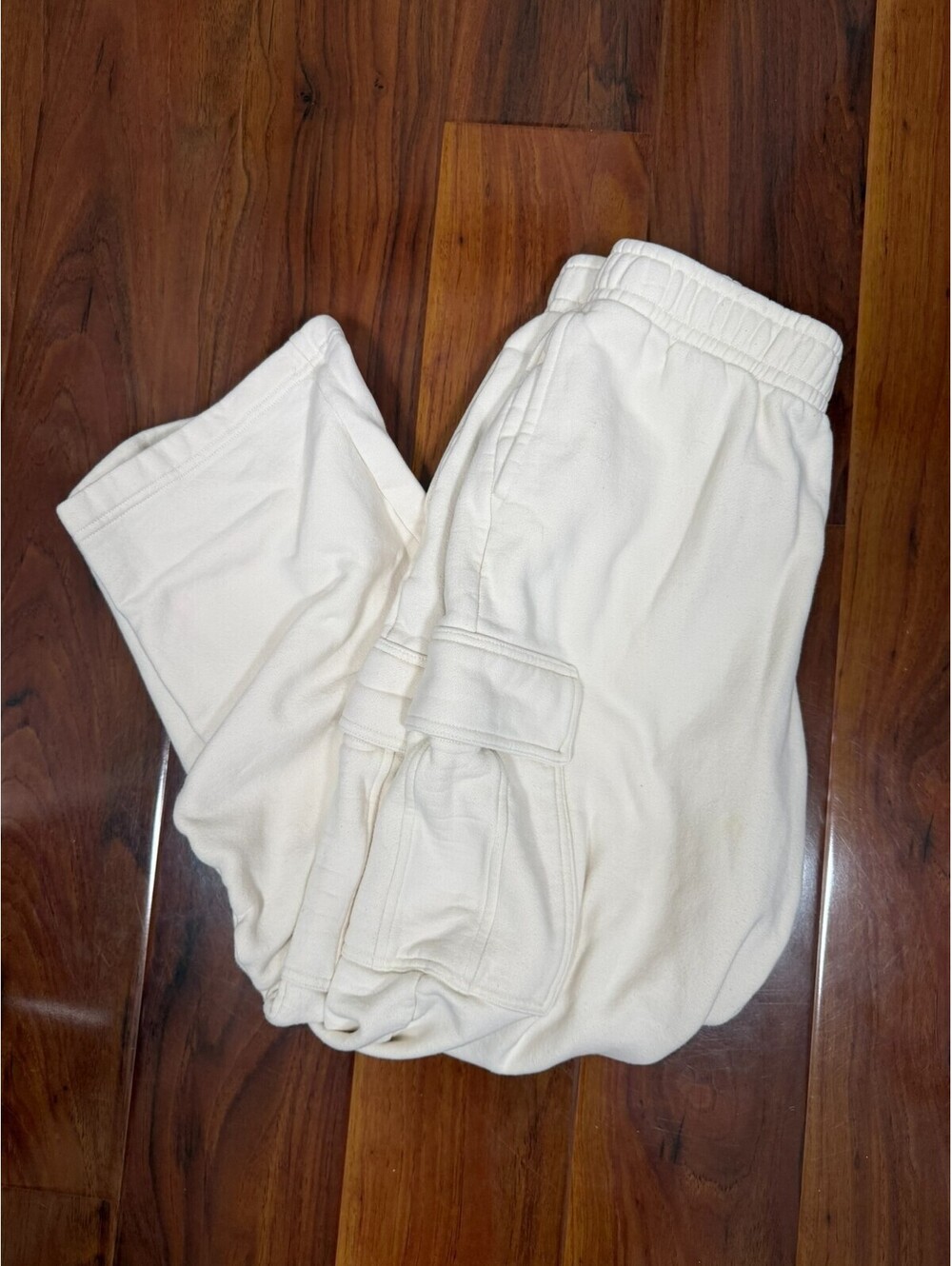 Aritzia TNA Cozy Sweatfleece Cargo Sweatpants Mega Fit Wide Leg Women's S Ivory